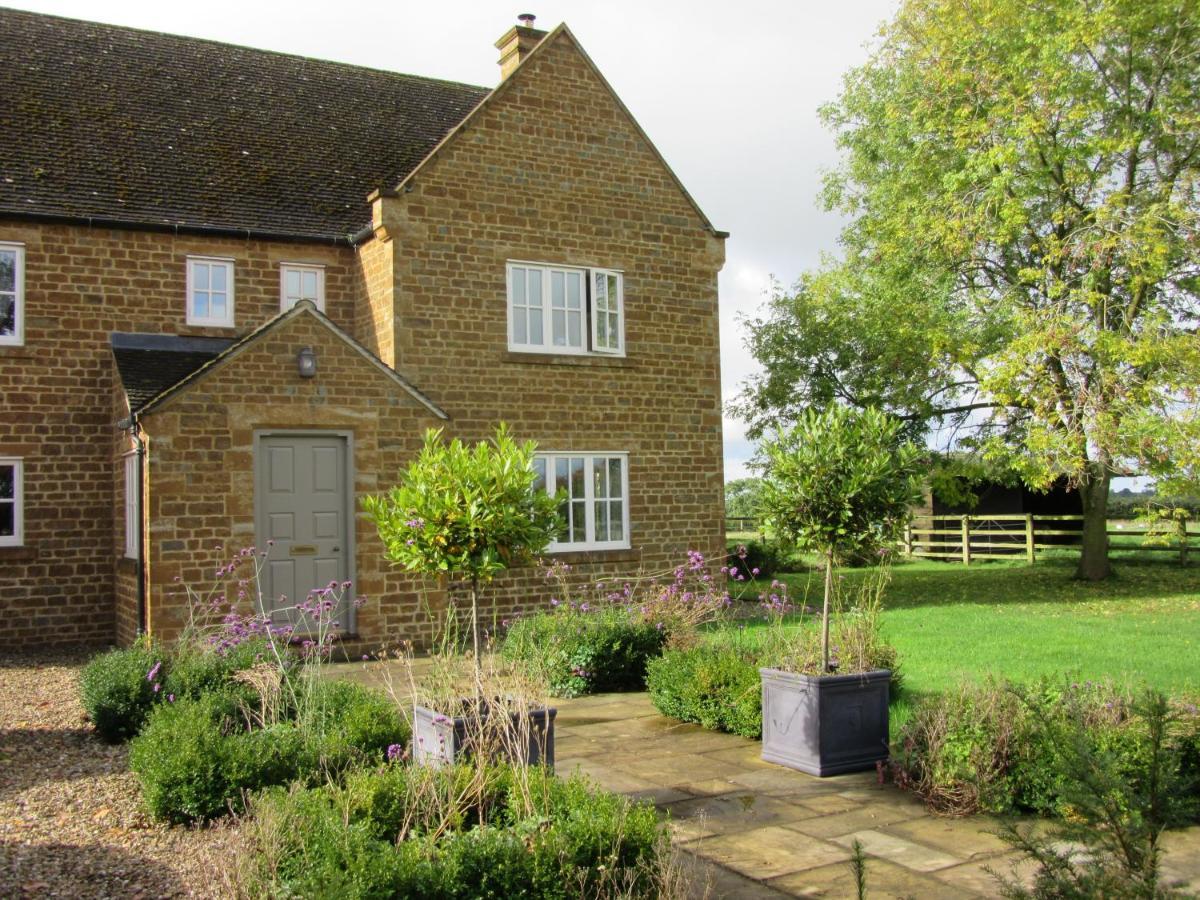 Weston Hill Farm Bed and Breakfast Moreton Pinkney Εξωτερικό φωτογραφία