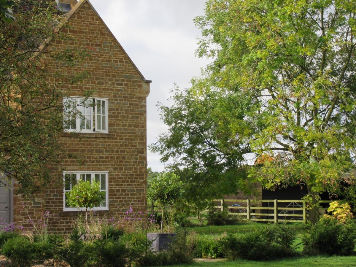Weston Hill Farm Bed and Breakfast Moreton Pinkney Εξωτερικό φωτογραφία